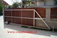 samonosná brána s dřevěnou výplní (19)